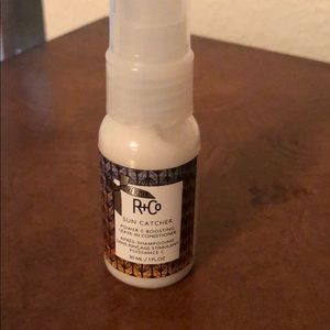 R+Co Sun Catcher Leave-in Conditioner